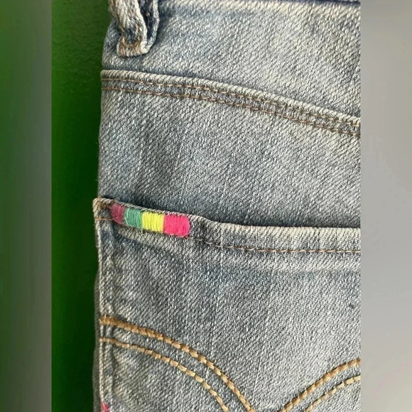 CLEARANCE! Women's Levi's "Shorty Short"‎ Denim Cutoff Shorts Embroidered - Picture 6 of 8